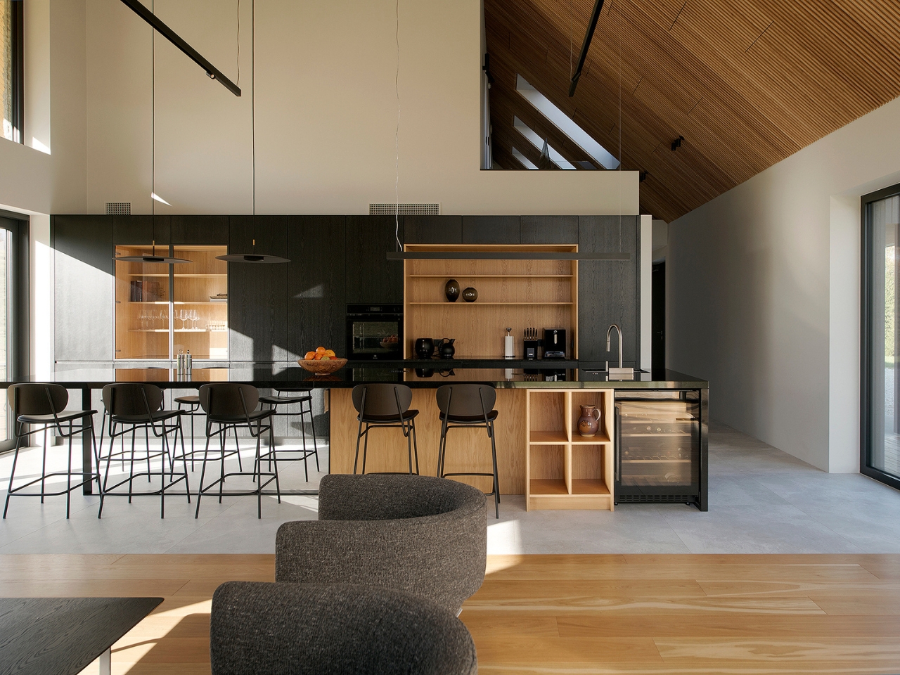 Eramu Käärikul sisearhitektuur eritellimusmööbel 